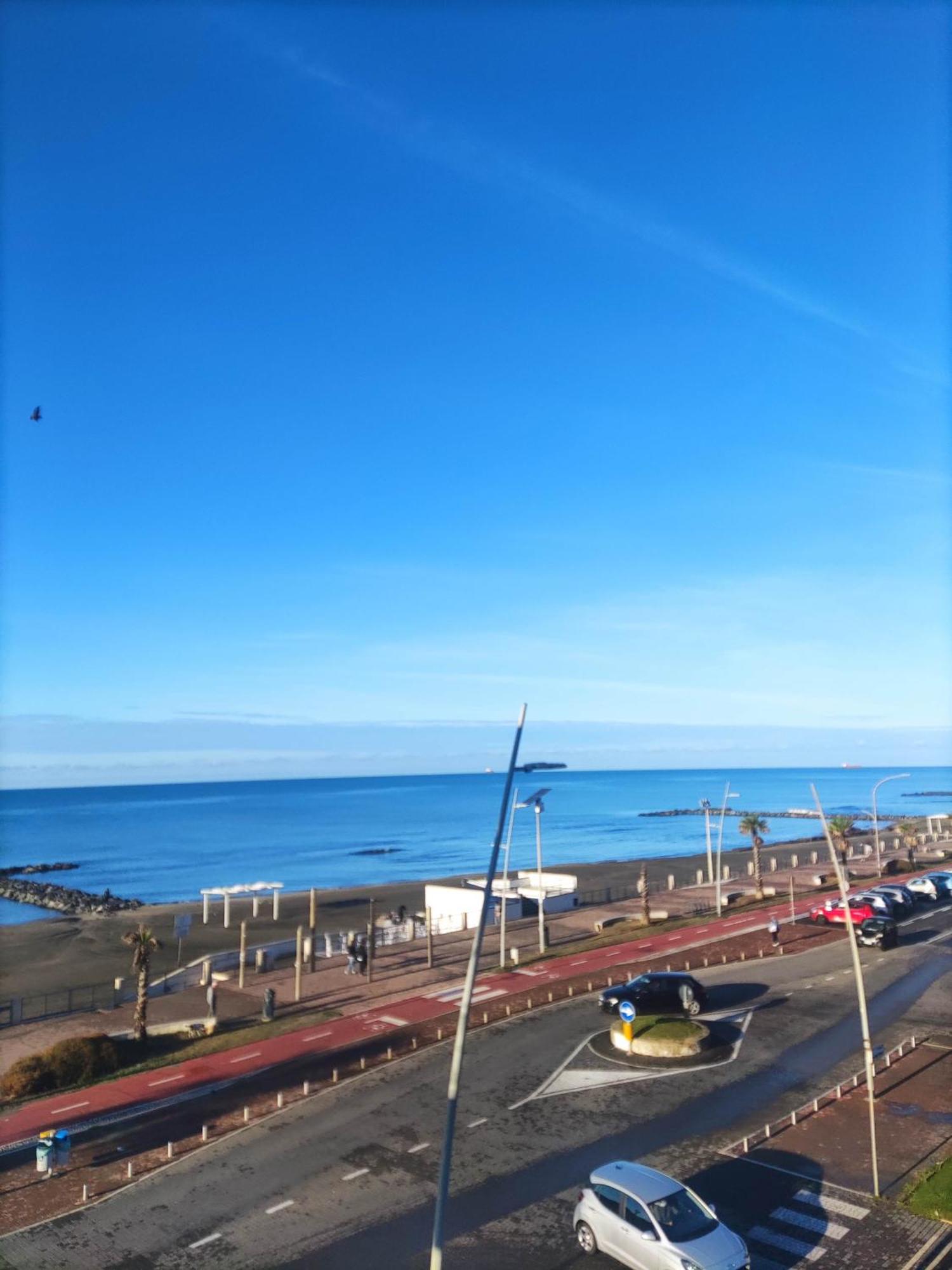 Apartment With Seaview Casa Davidoff Lido di Ostia Luaran gambar