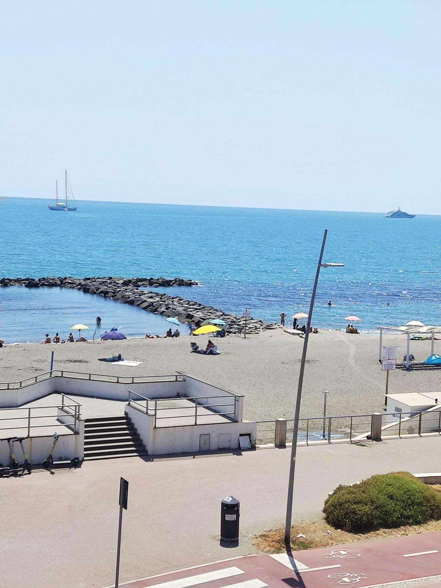 Apartment With Seaview Casa Davidoff Lido di Ostia Luaran gambar
